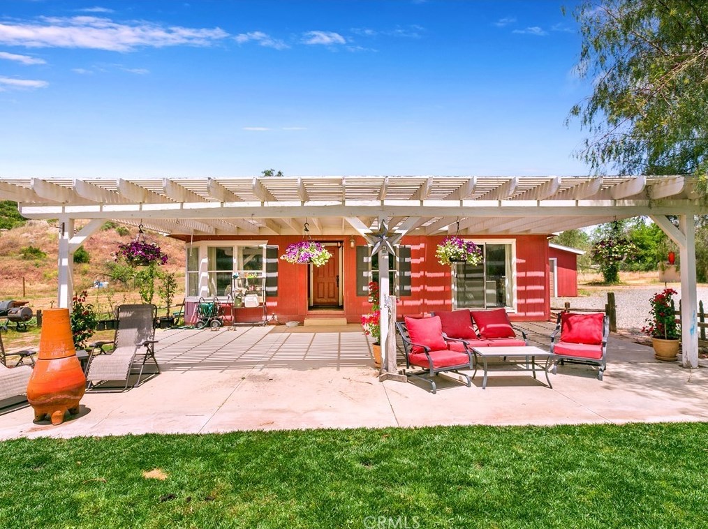 39518 Colt Rd, Temecula, CA 92592