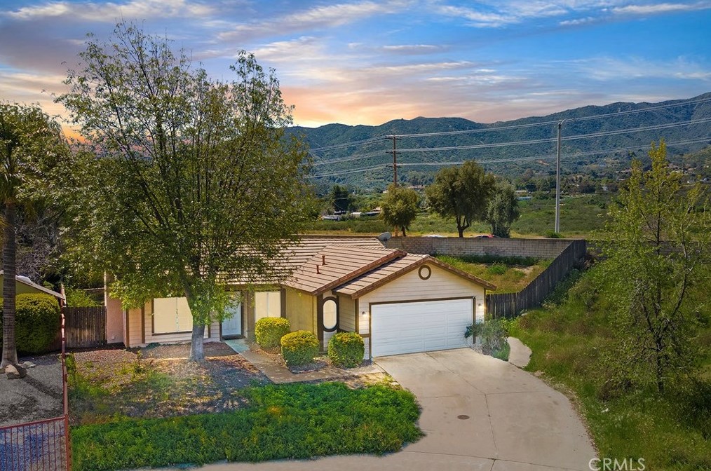 32984 Winnepeg Pl, Lake Elsinore, CA 92530