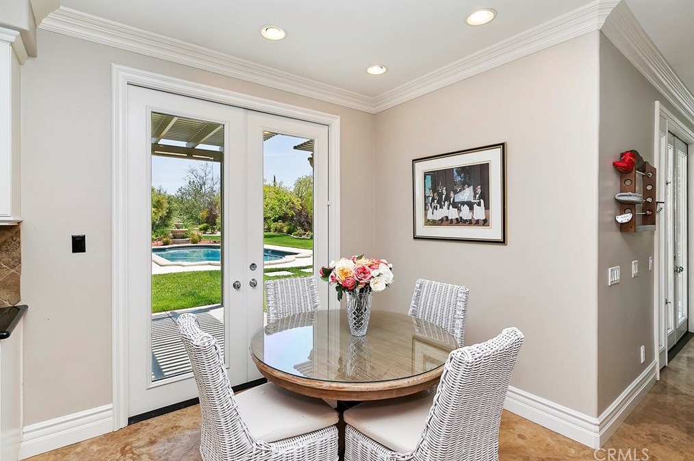 32862 Pine Cir, Temecula CA  92592-1369 exterior