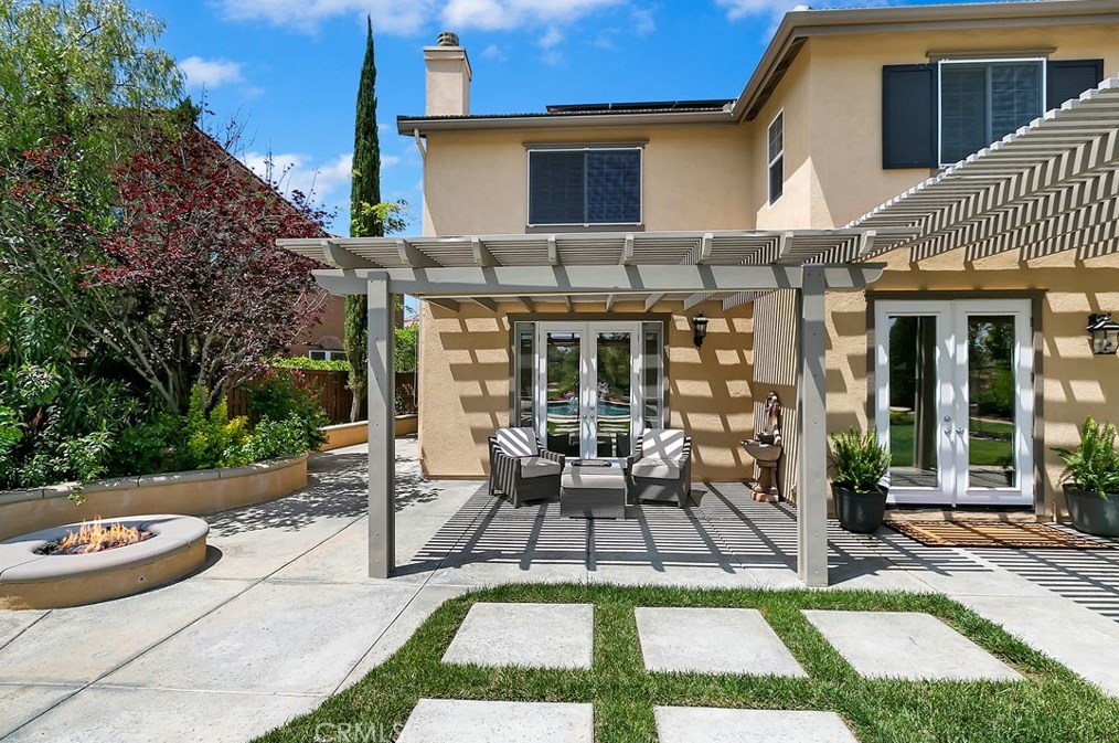 32862 Pine Cir, Temecula CA  92592-1369 exterior