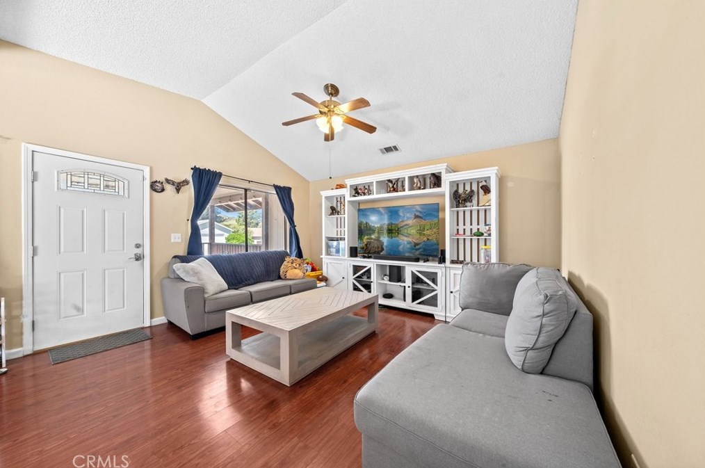 33530 Harvest Way, Wildomar, CA 92595