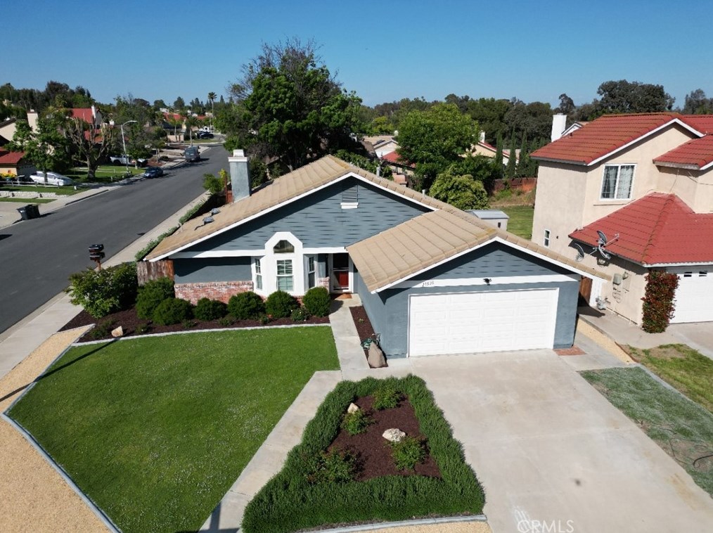 25998 Summer Dawn Ct, Murrieta, CA 92563-5545