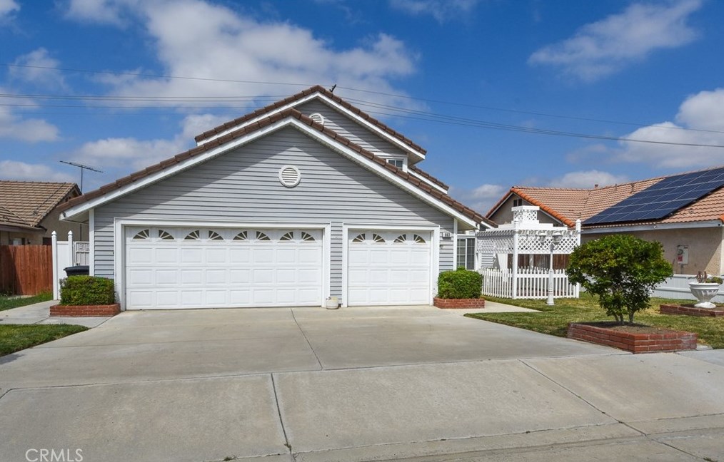 683 Jonquil St, Hemet, CA 92545-5604