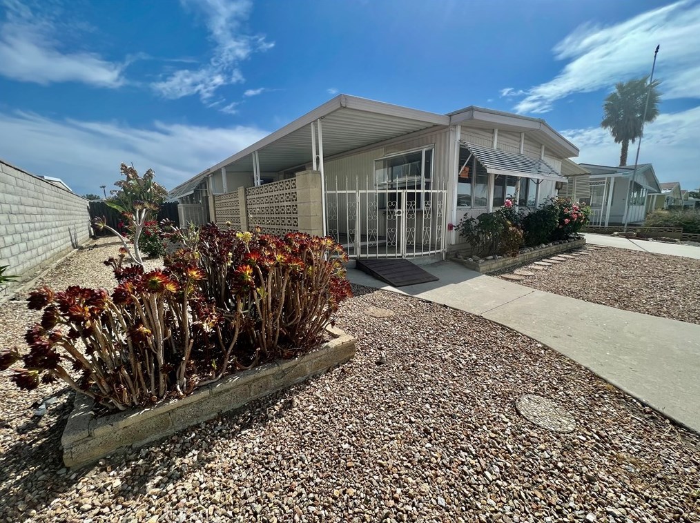 763 Avila Dr, Hemet, CA 92543-7080