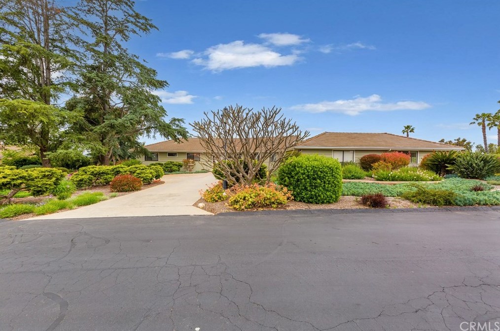 2482 Via Del Aquacate, Fallbrook, CA 92028