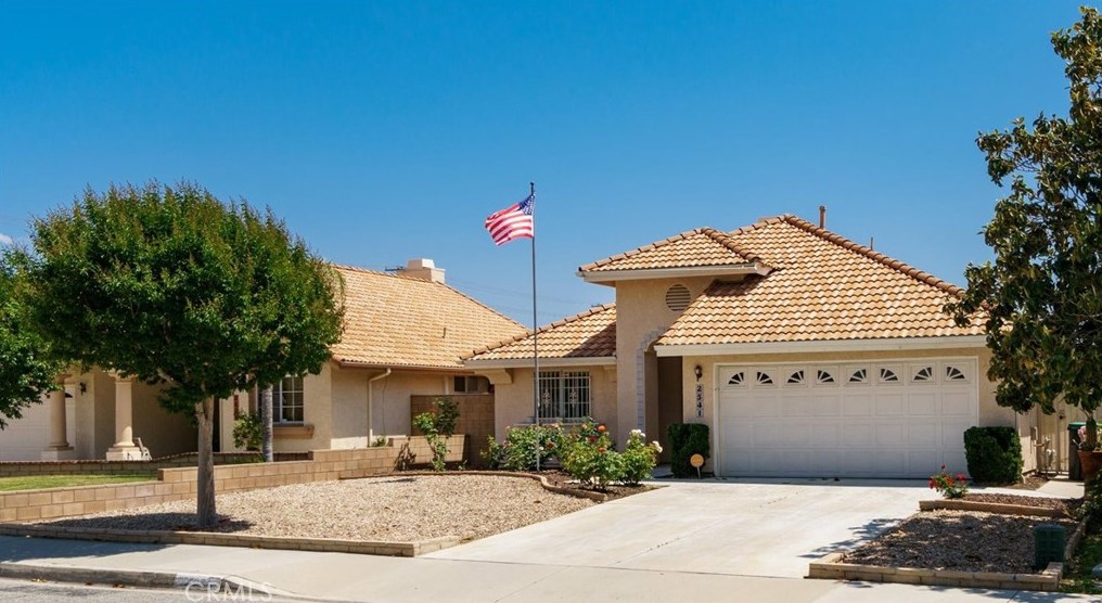 2541 Fruitvale Ave, Hemet, CA 92545-1575