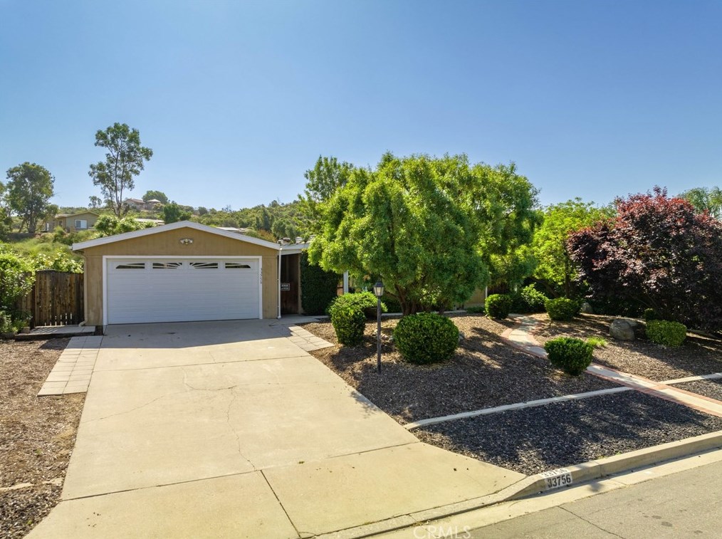 33756 The Farm Rd, Wildomar, CA 92595