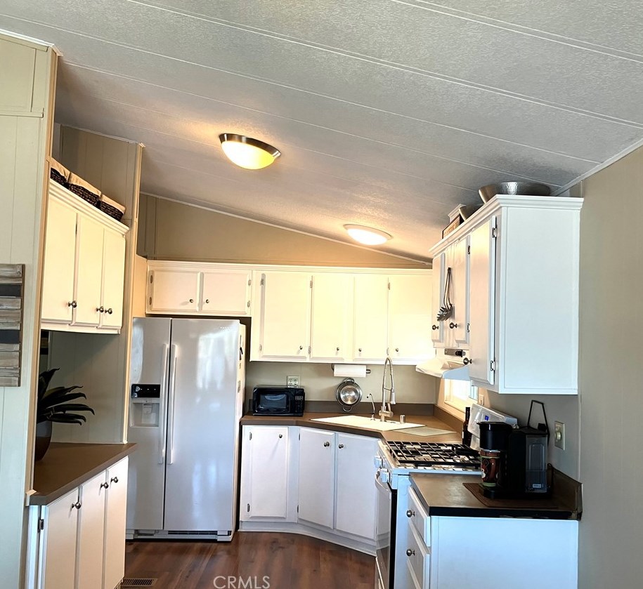 1250 N Kirby St #23, Hemet, CA 92545