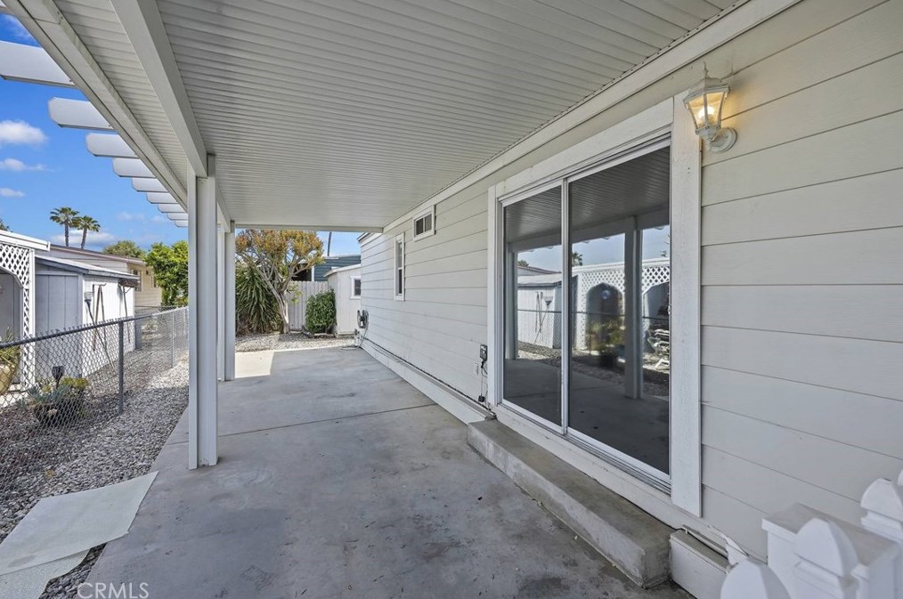 28910 Via La Rueda, Murrieta CA  92563-5728 exterior