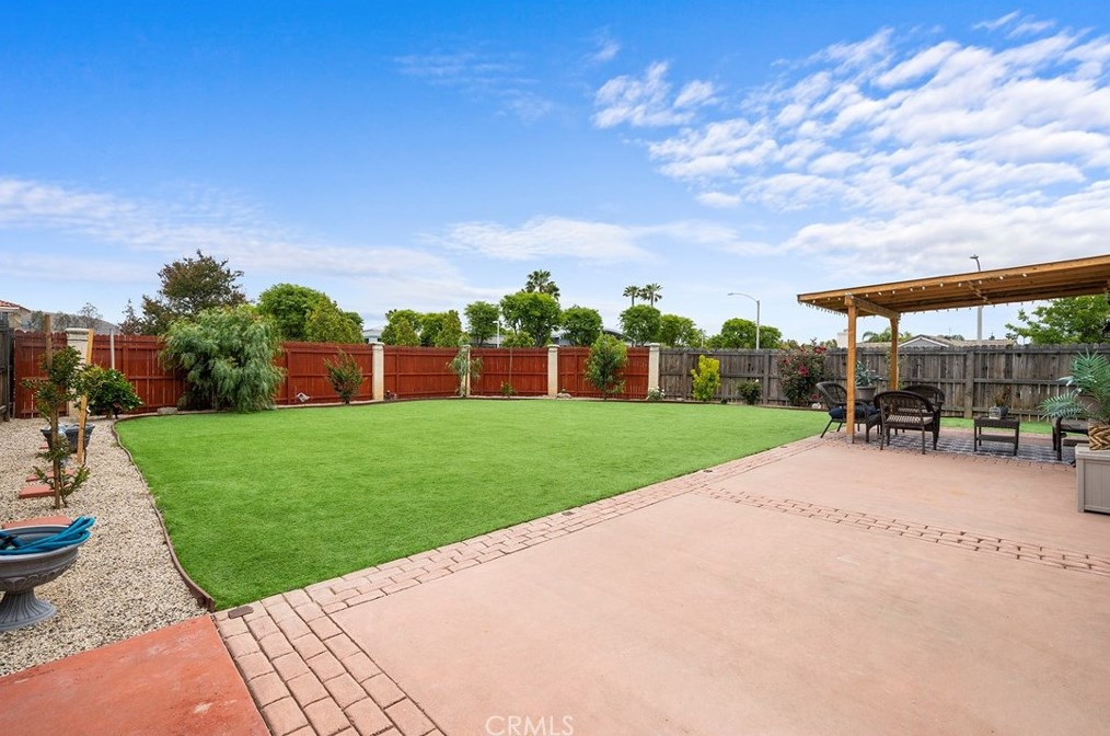 24746 Morningstar Dr, Murrieta CA  92562-4117 exterior