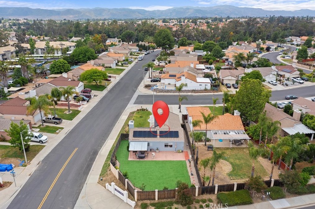 24746 Morningstar Dr, Murrieta CA  92562-4117 exterior
