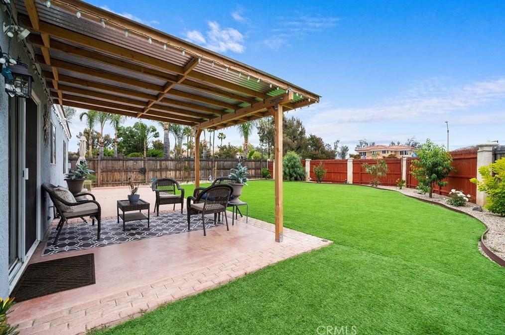24746 Morningstar Dr, Murrieta CA  92562-4117 exterior