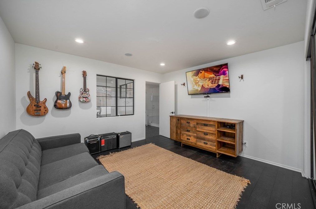 210 Ridge Dr, Fallbrook CA  92028-2624 exterior