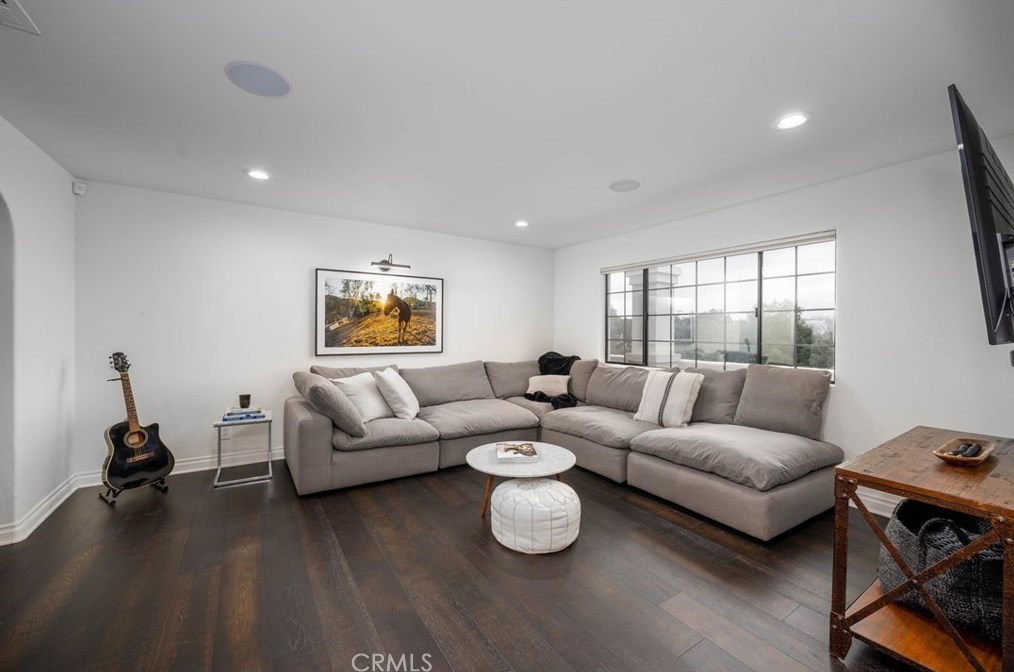 210 Ridge Dr, Fallbrook CA  92028-2624 exterior
