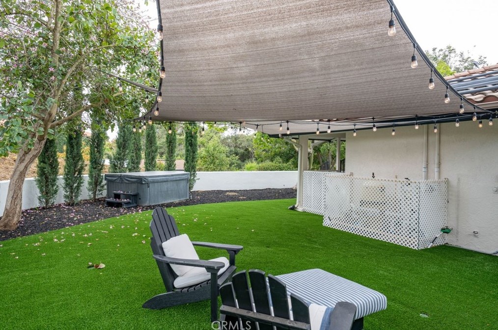 210 Ridge Dr, Fallbrook CA  92028-2624 exterior
