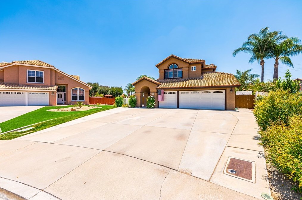 24121 Bearskin Cir, Murrieta, CA 92562-2209
