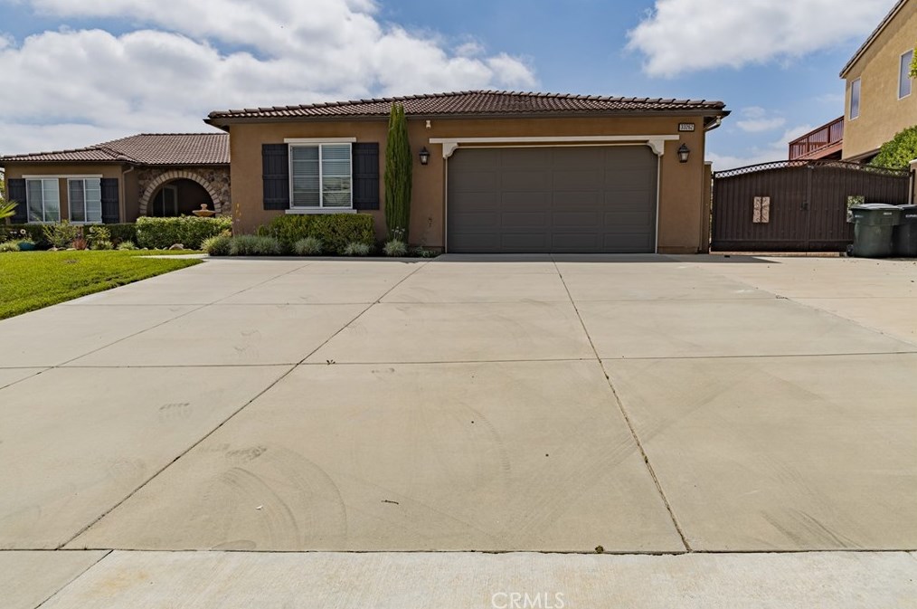 33262 Sweet Nectar Rd, Wildomar, CA 92595
