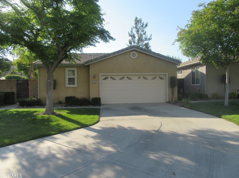 196 Four Seasons Blvd, Hemet, CA 92545-3424