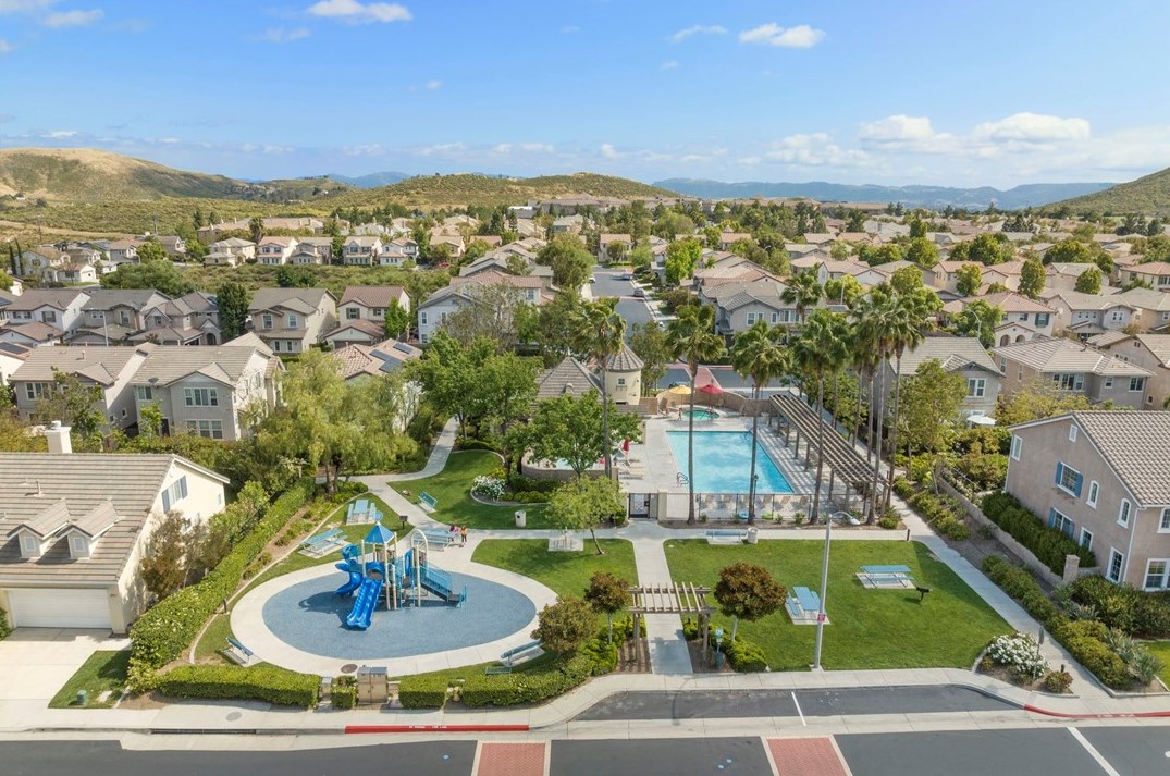 28370 Bruning St, Murrieta CA  92563-4411 exterior