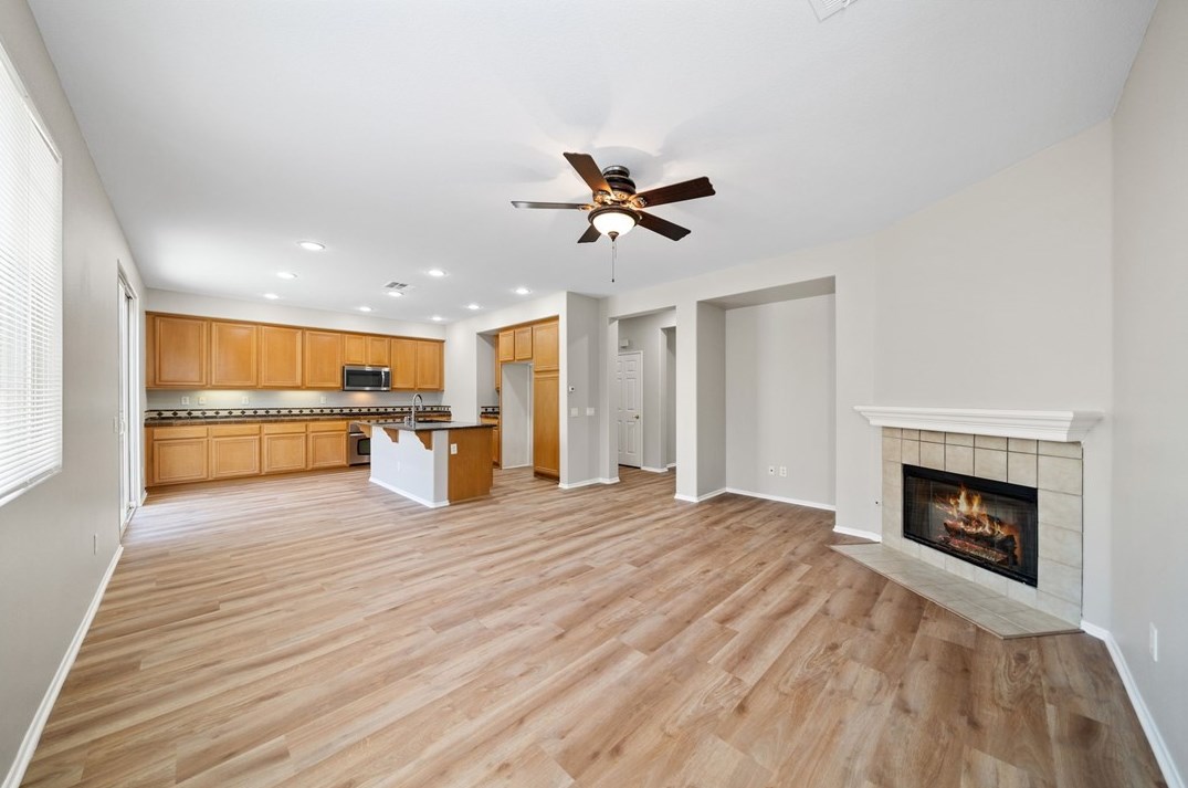 28370 Bruning St, Murrieta CA  92563-4411 exterior