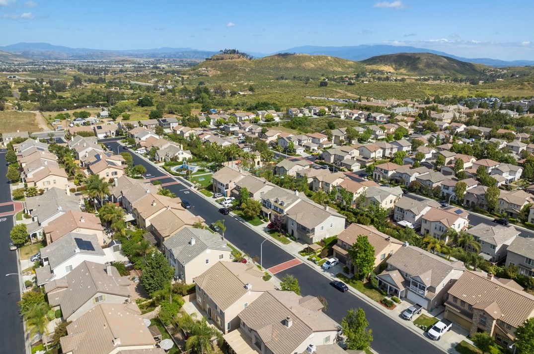 28370 Bruning St, Murrieta CA  92563-4411 exterior