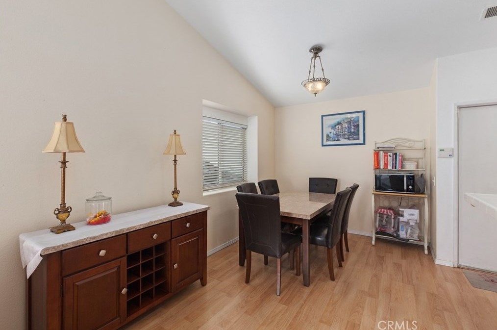 23671 Sierra Oak Dr, Murrieta CA  92562-2068 exterior