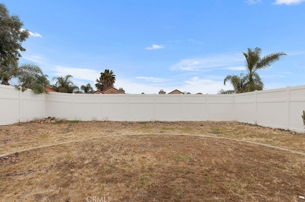 23671 Sierra Oak Dr, Murrieta CA  92562-2049 exterior