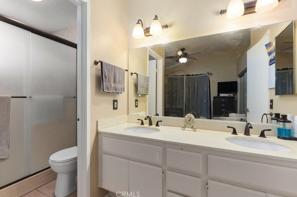 23671 Sierra Oak Dr, Murrieta CA  92562-2068 exterior