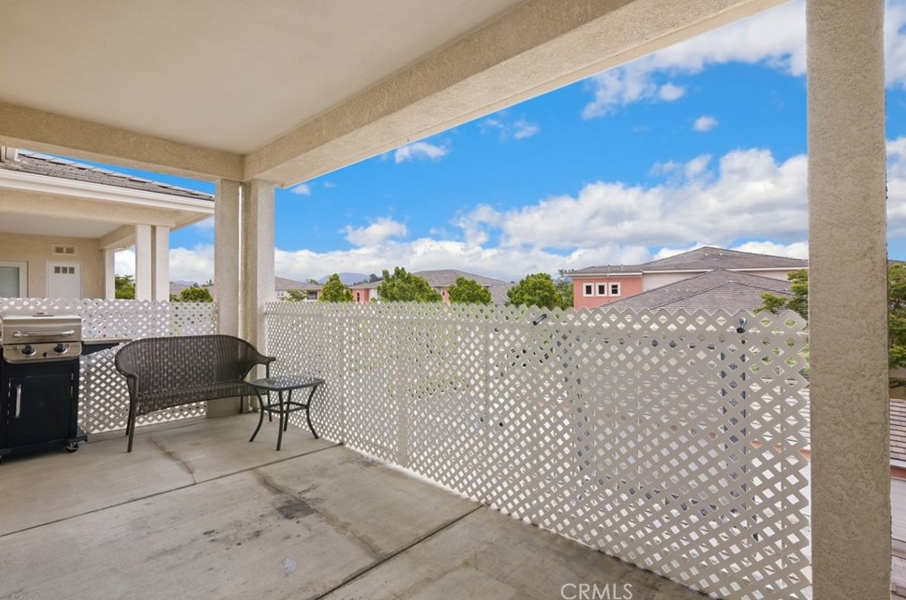 31244 Taylor Ln, Temecula CA  92592-2811 exterior