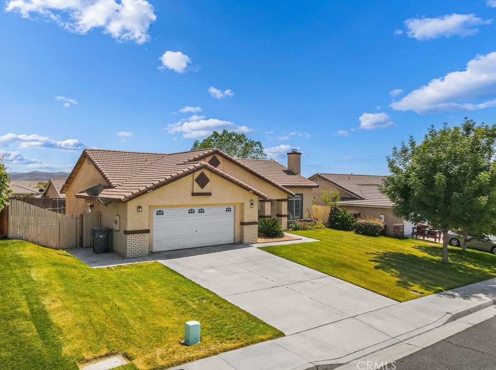 3810 Red Bluff Ln, Banning, CA 92220-1448