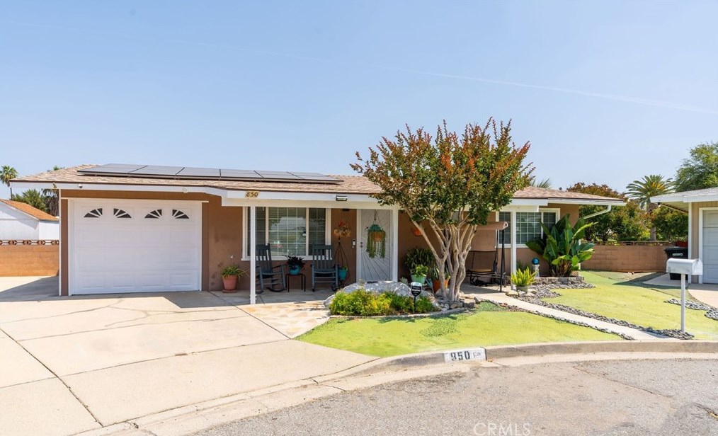 850 Majela Ln, Hemet, CA 92543-7058