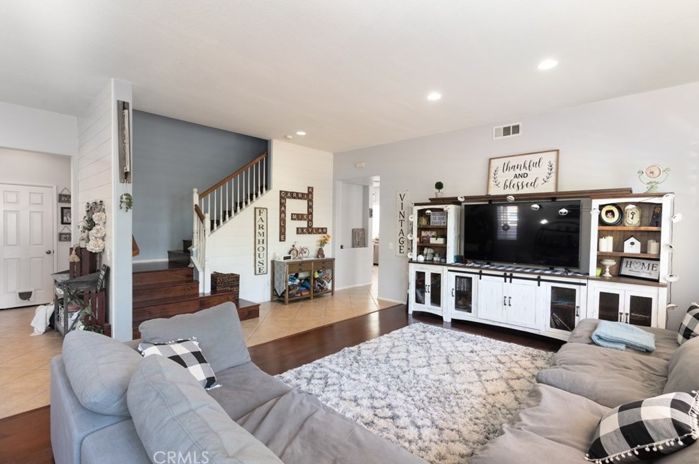 36012 Capri Dr, Winchester, CA 92596