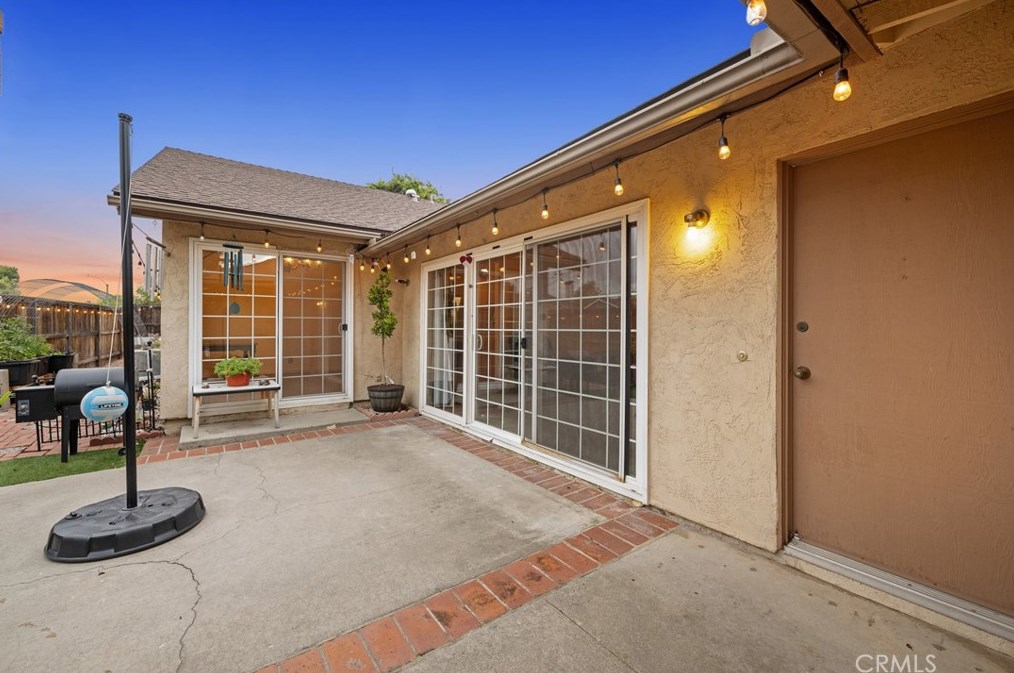2132 Woodglen Pl, Escondido, CA 92026-1312