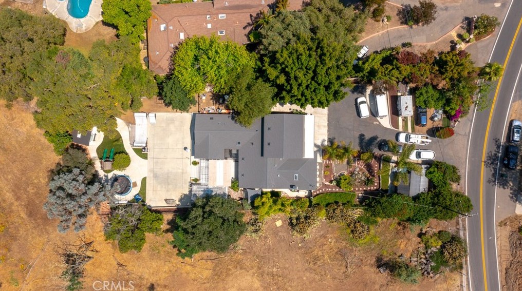 1145 Cypress Dr, Vista, CA 92084