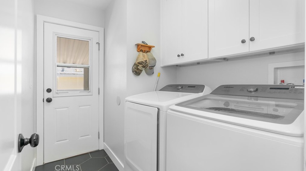 38080 Calle Clavel, Murrieta CA  92563-5643 exterior