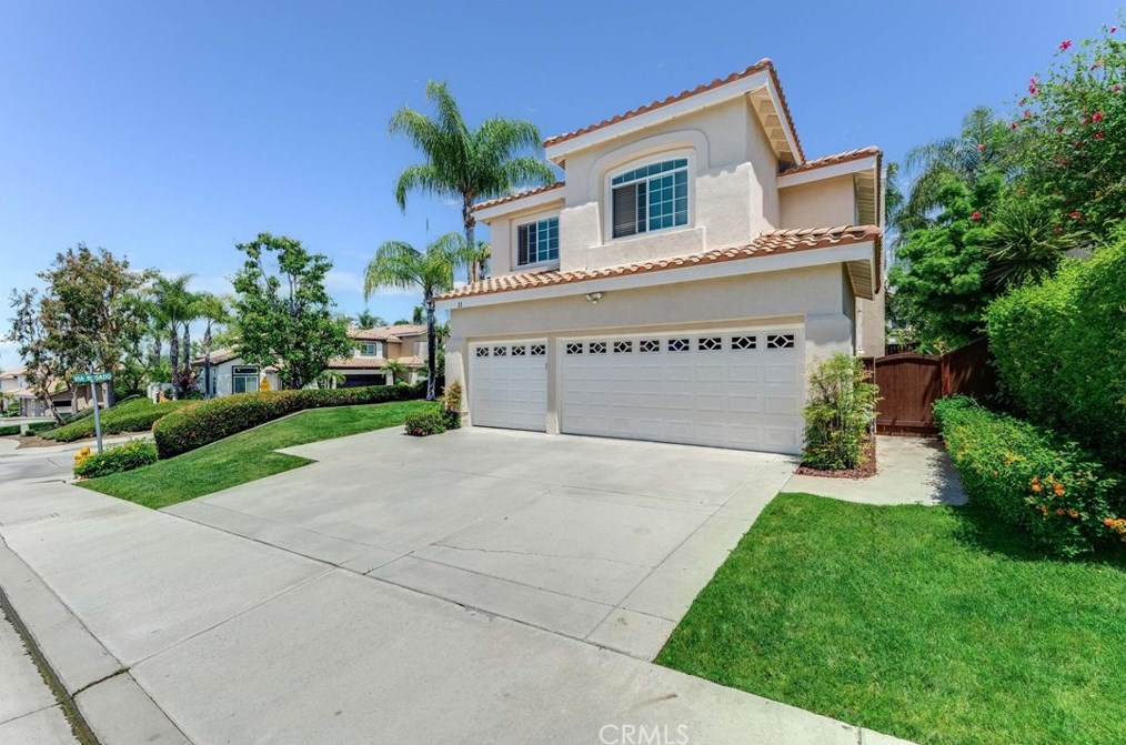 11 Via Carmin, Trabuco Canyon, CA 92688