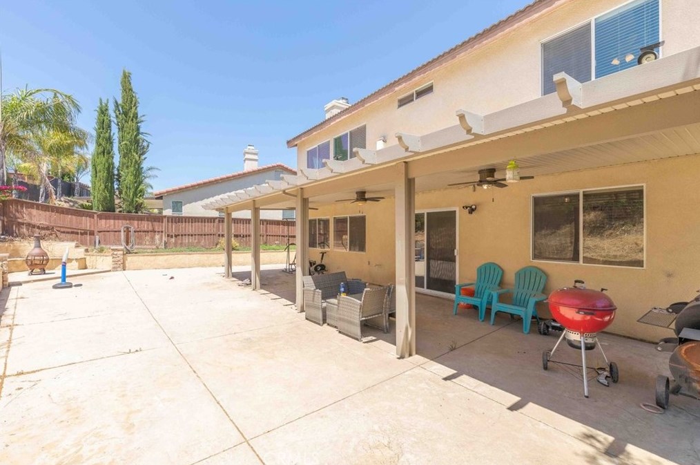 35689 Yellowstone St, Winchester CA  92596-8767 exterior