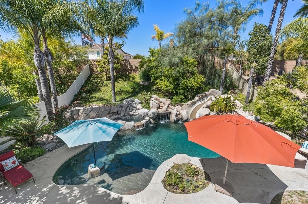 23470 Sycamore Crk Ave, Murrieta CA 92562-6303 exterior