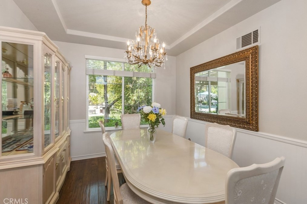 23470 Sycamore Crk Ave, Murrieta CA 92562-6303 exterior