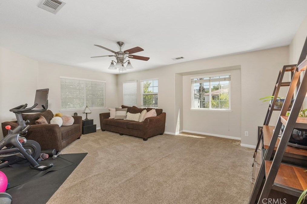 23470 Sycamore Crk Ave, Murrieta CA 92562-6303 exterior