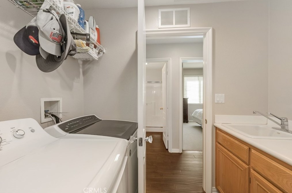 23470 Sycamore Crk Ave, Murrieta CA 92562-6303 exterior