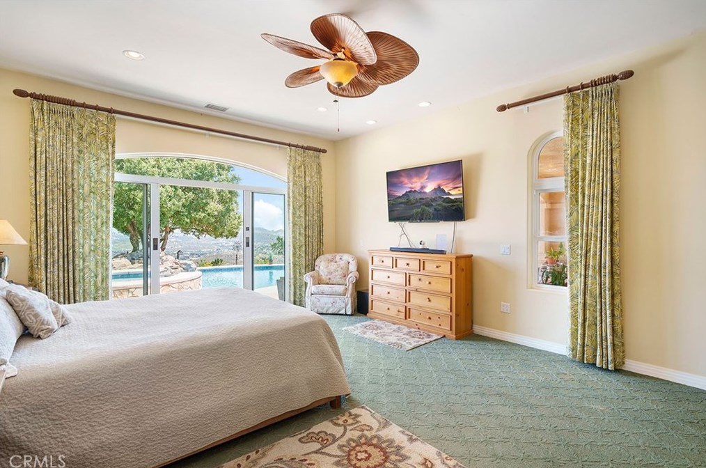 17554 Calle Huerto, Murrieta CA  92562-8745 exterior