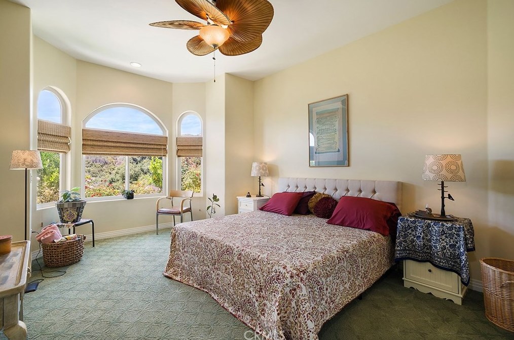 17554 Calle Huerto, Murrieta CA  92562-8745 exterior