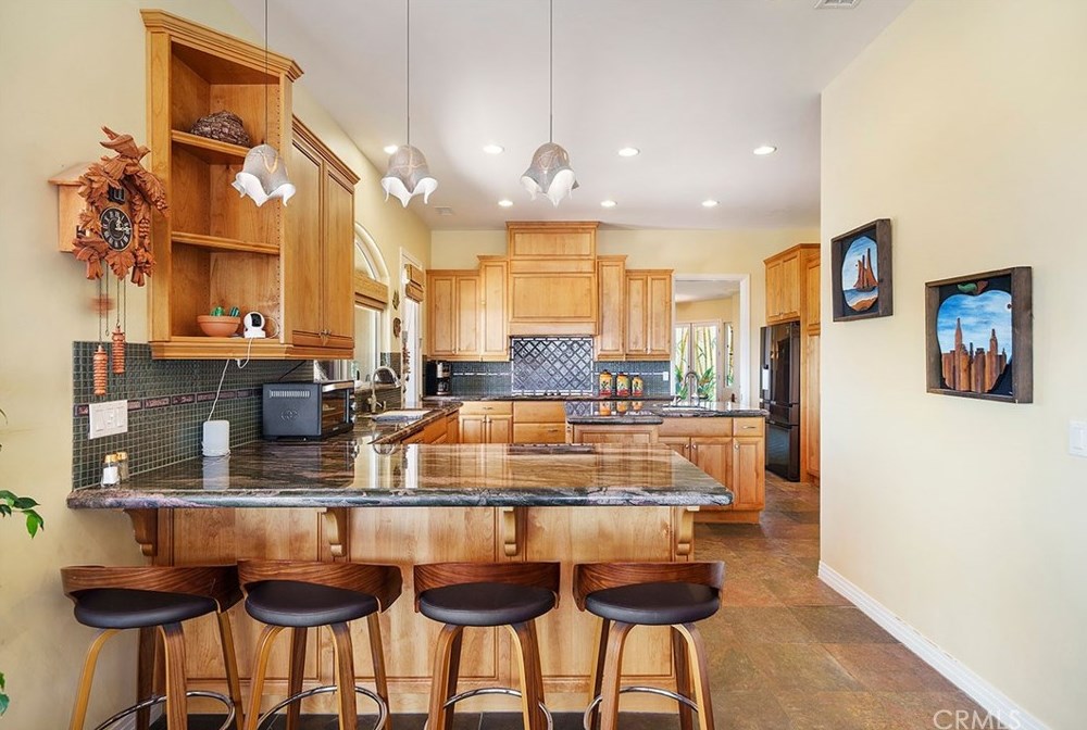 17554 Calle Huerto, Murrieta CA  92562-8745 exterior