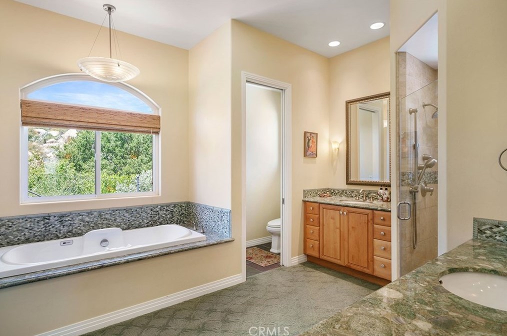 17554 Calle Huerto, Murrieta CA  92562-8745 exterior