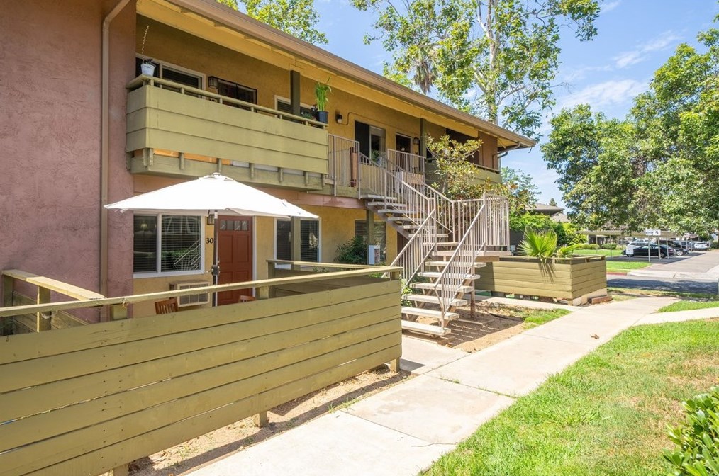 2041 E Grand Ave #30, Escondido, CA 92027