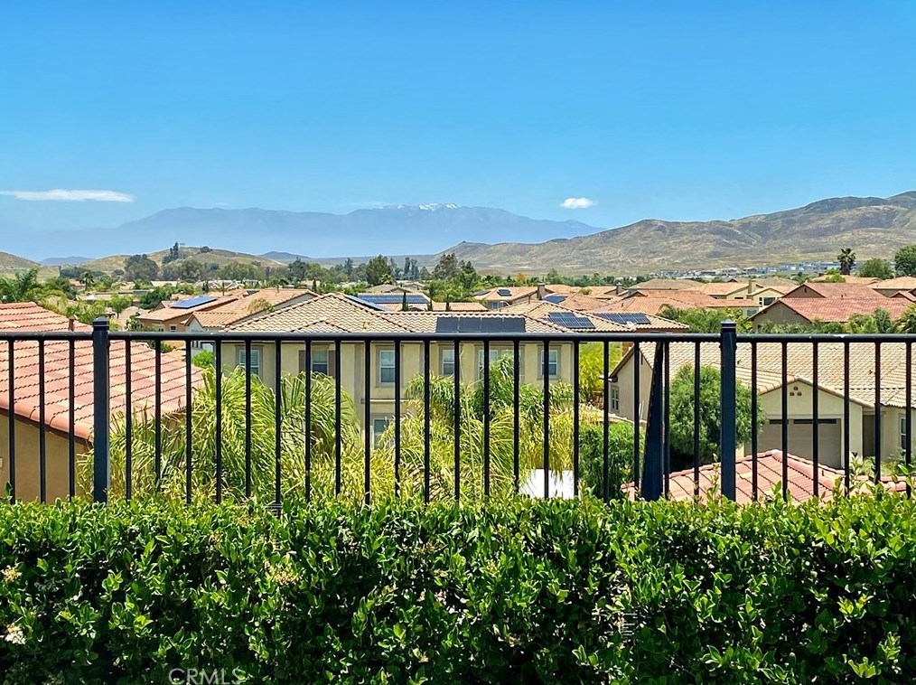 32574 Shadyview St, Winchester, CA 92596-8441
