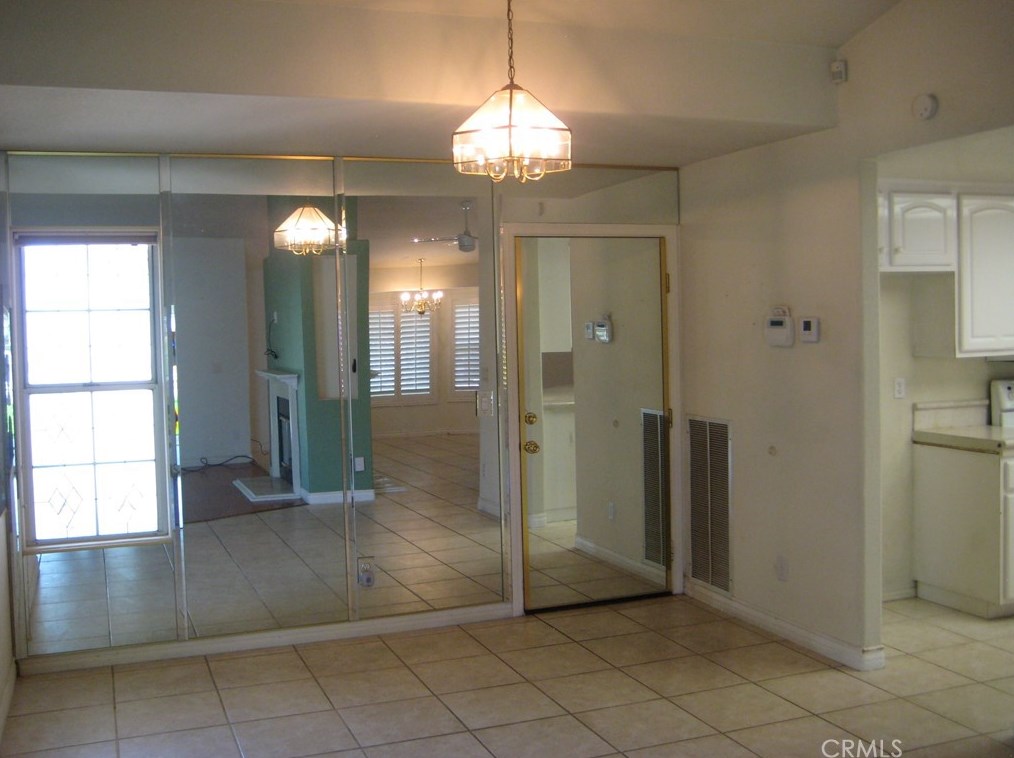 2609 Peach Tree St, Hemet, CA 92545-7744