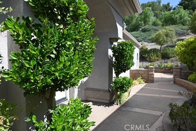 24216 Calle Artino, Murrieta, CA 92562-5577