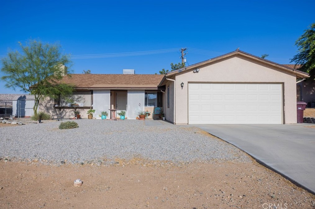 7429 Hermosa Ave, Yucca Valley, CA 92284-6010